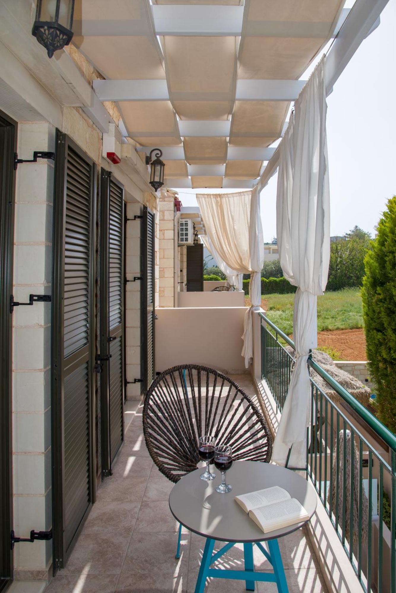 Villa Constancia Stalós Extérieur photo